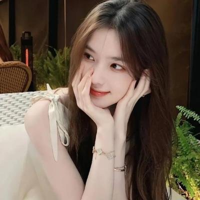 豪门千金走后门进组，被批炫富，一夜之间持续发酵